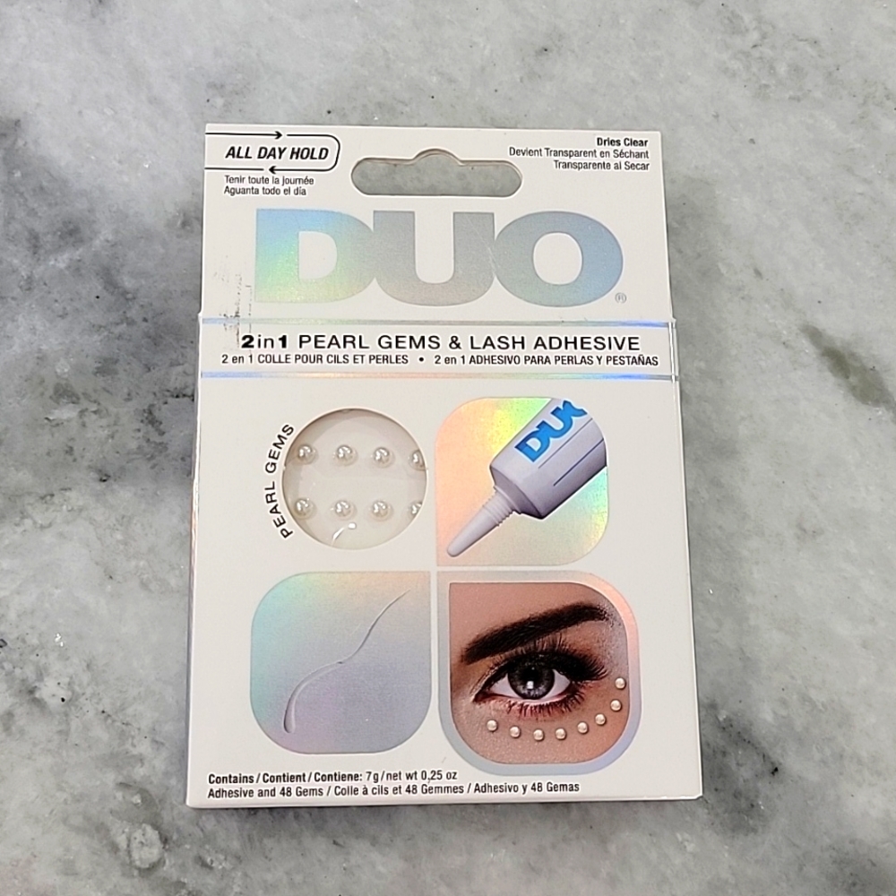 NWT Duo 2 in 1 Pearl Gems & Lash Adhesive